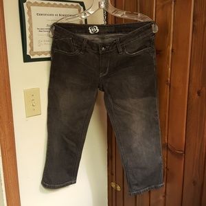 Bullhead  Cropped Jeans